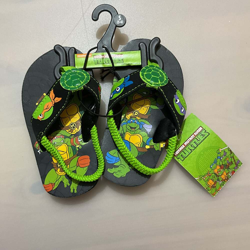 Teenage Mutant Ninja Turtles Boys Sandals, Toddler Flip Flops, Size 5-6  new